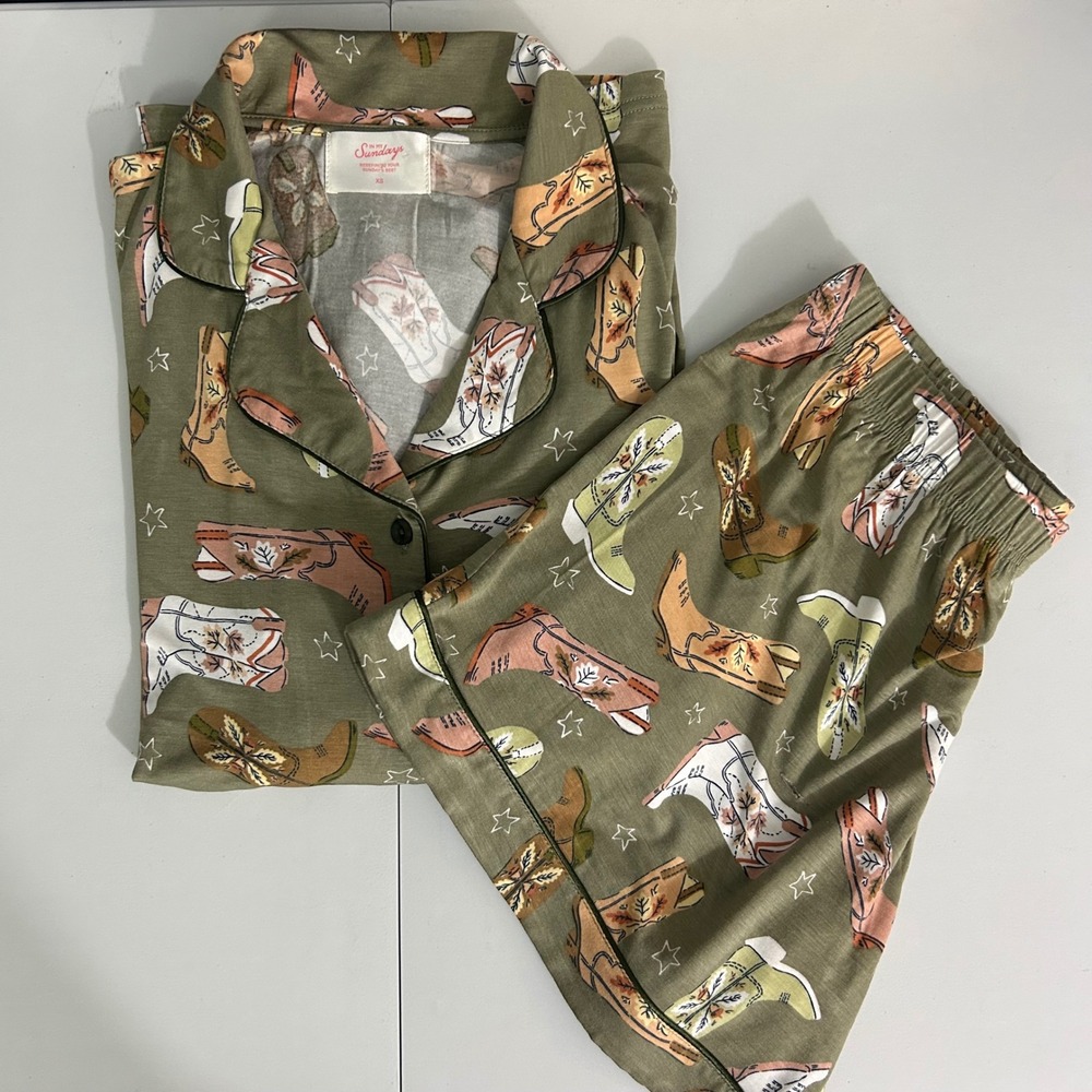 In My Sundays Womens XS Boot Print Pajama Set Olive Green Shorts Top